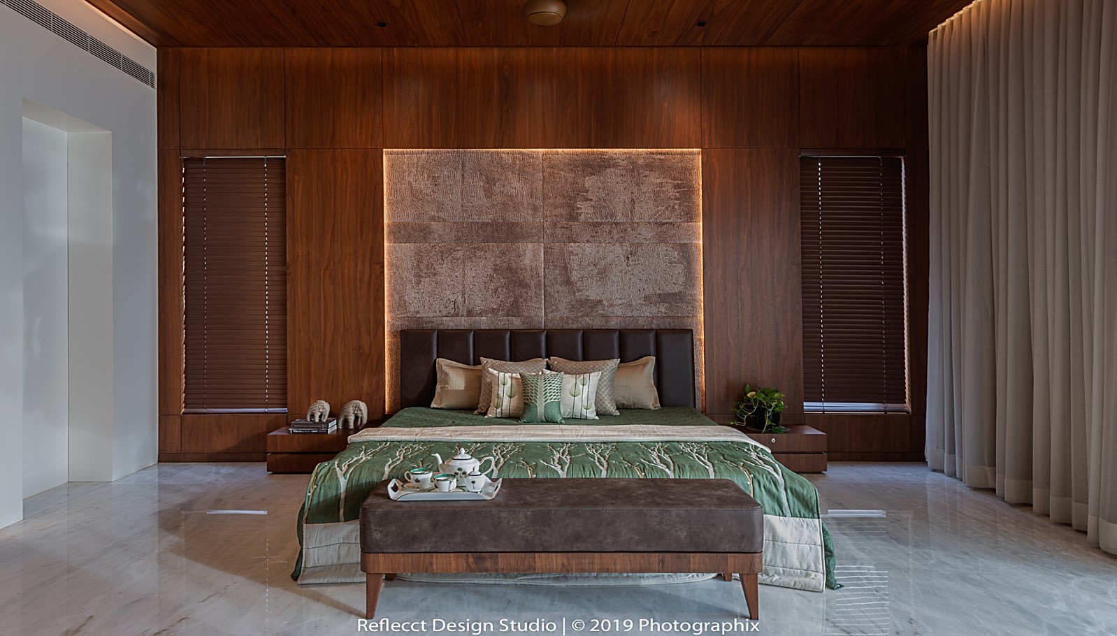 Stunning Wood Veneer Designs for Bedrooms